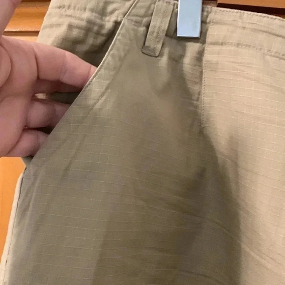 AE shorts Sz 22 - Picture 3 of 8